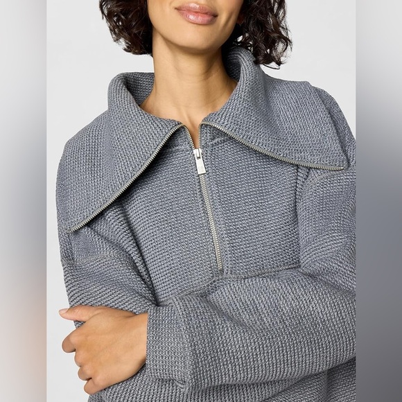 Sweaty Betty Tops - Sz XS Sweaty Betty Restful Boucle Half Zip Sweatshirt in a textured gray cotton